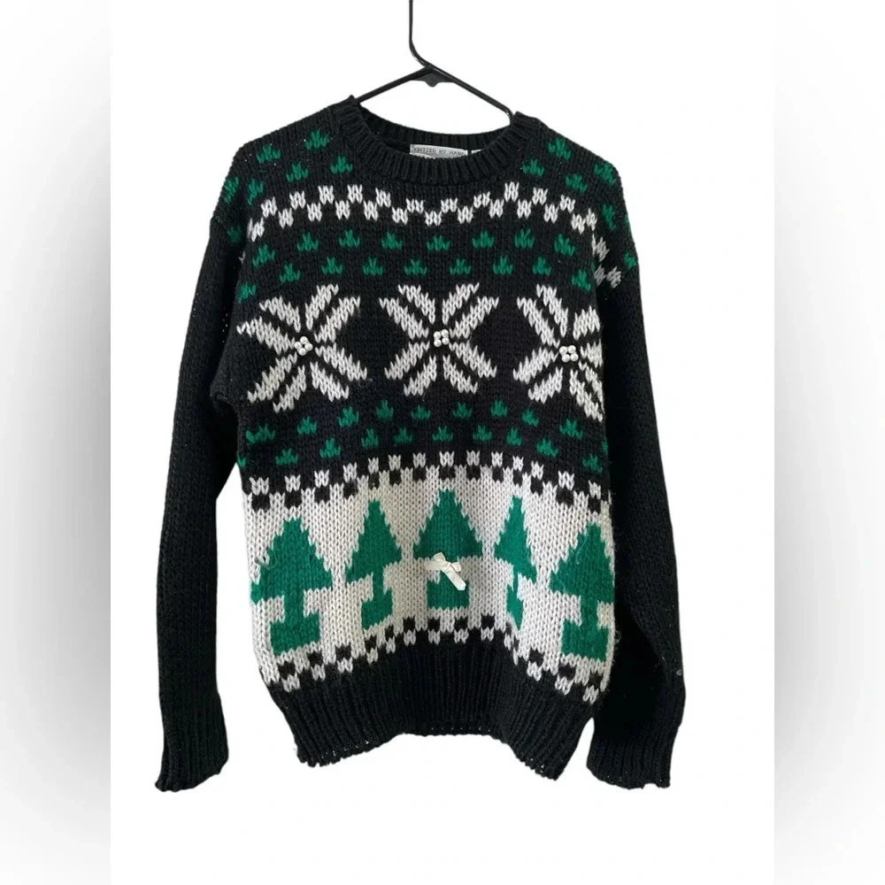 Vintage hand knit Christmas sweater